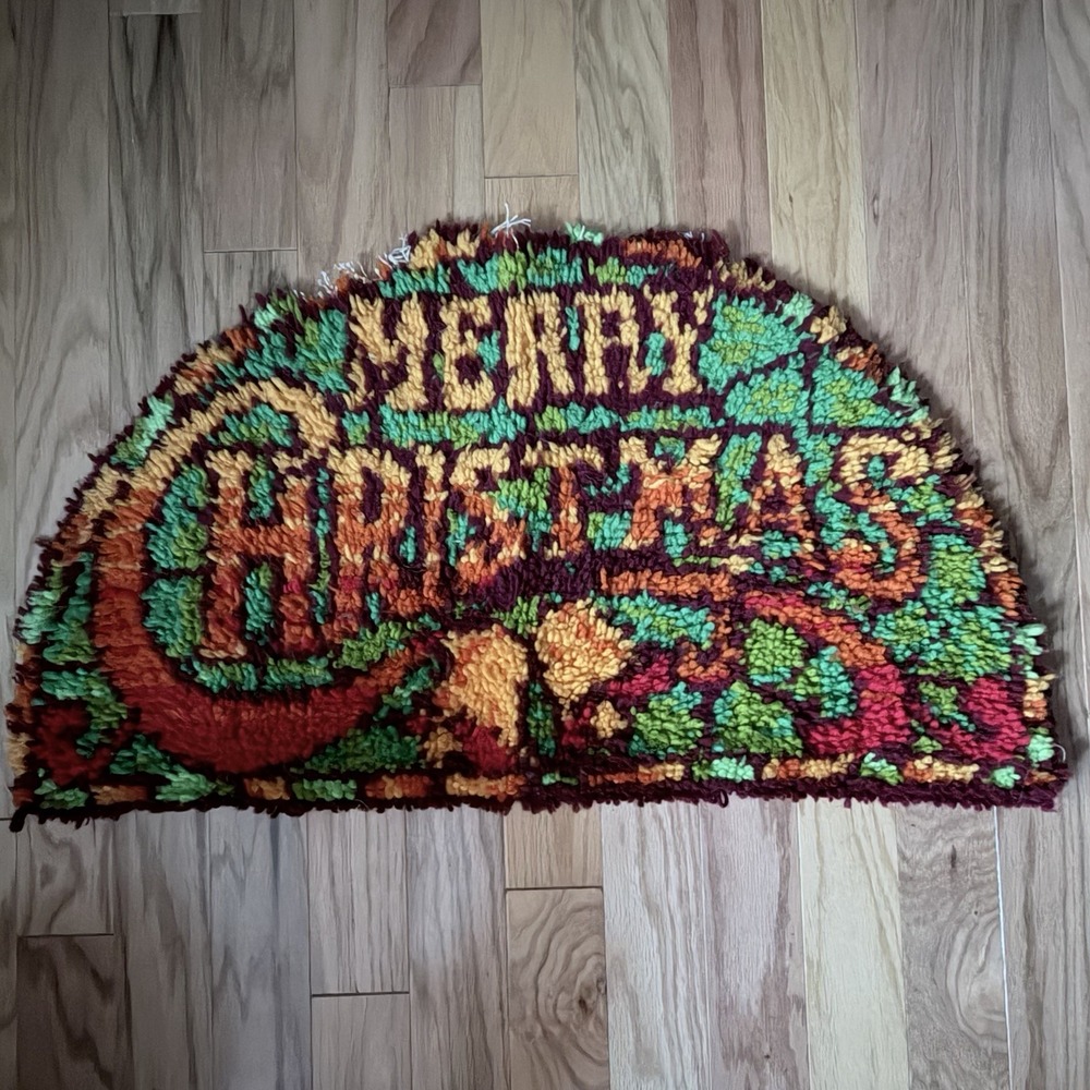Vintage Merry Christmas Rug Small Handmade Latch Hook Holiday Decor Vintage